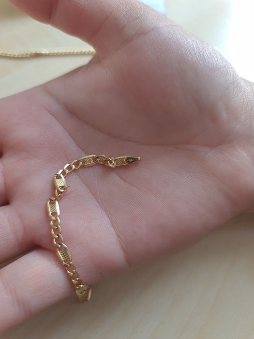 Bratara aur 14 k / Barbat si Femeie
