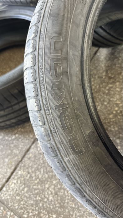 Продам б/у покрышки 235/50/R18.
