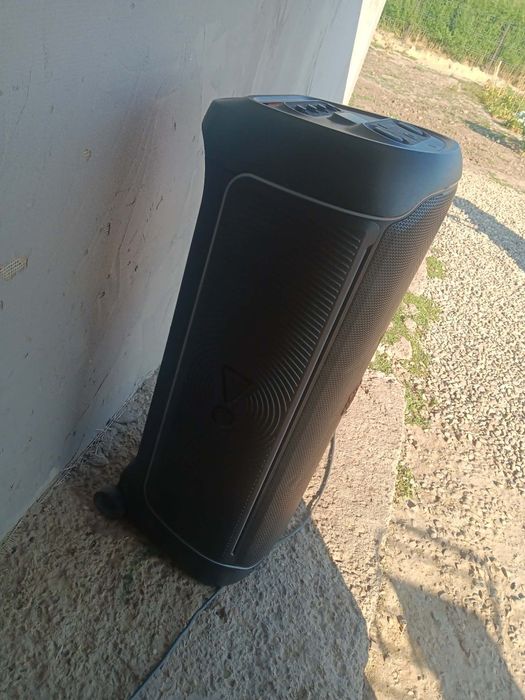 Vând jbl PartyBox 1100