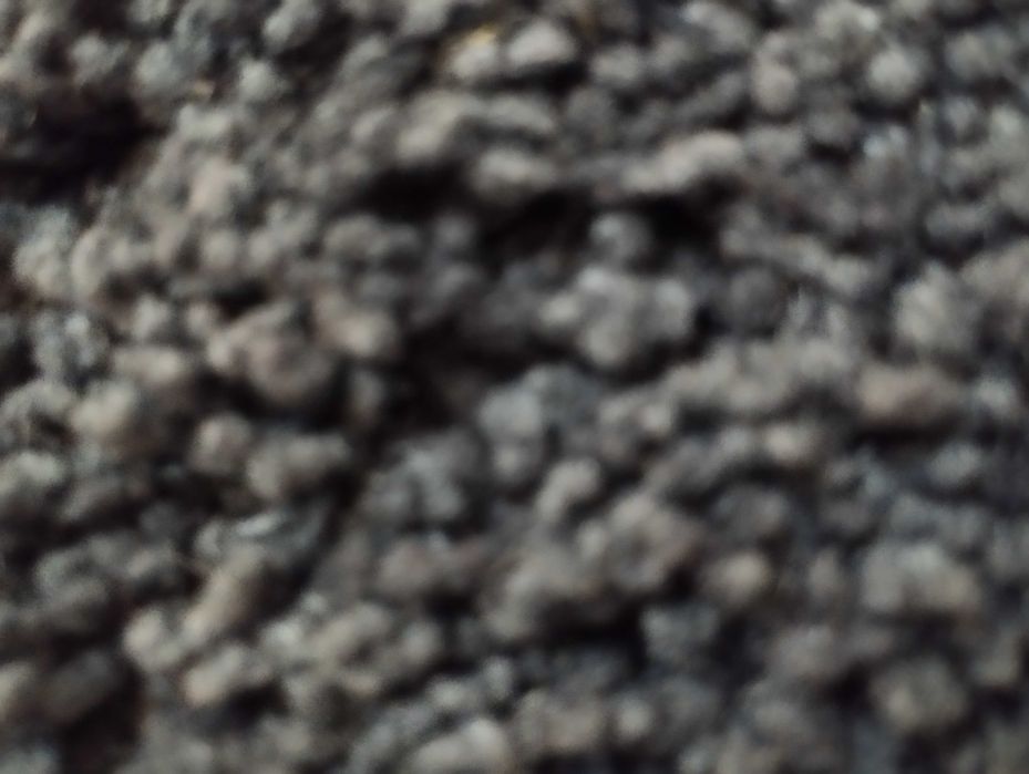 Продавам син килим, дълъг косъм