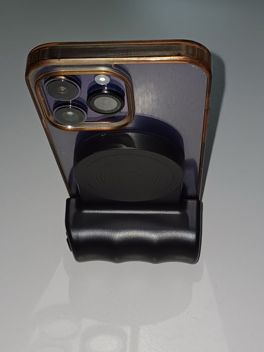 Telefon podstavka va rasmga oladigan moslama sotiladi magnitlik