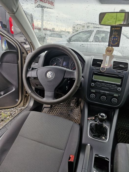 VOLKSWAGEN Jetta 2009 — imagine 3