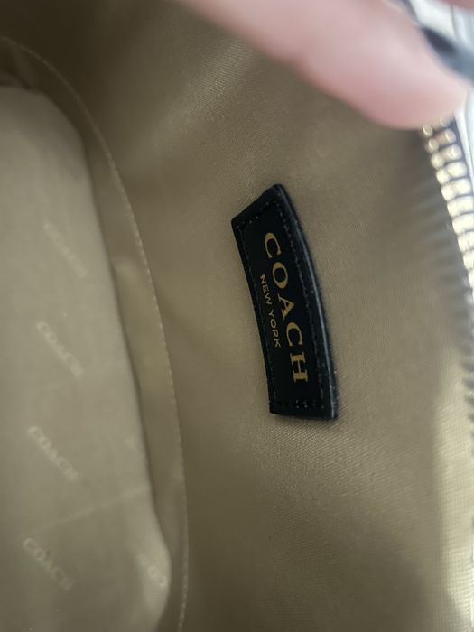 Geanta Coach  eleganta si practica