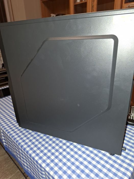 Настолен компютър