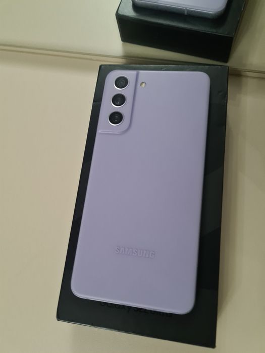 Продам Samsung Galaxy S21 FE 5G Snapdrago