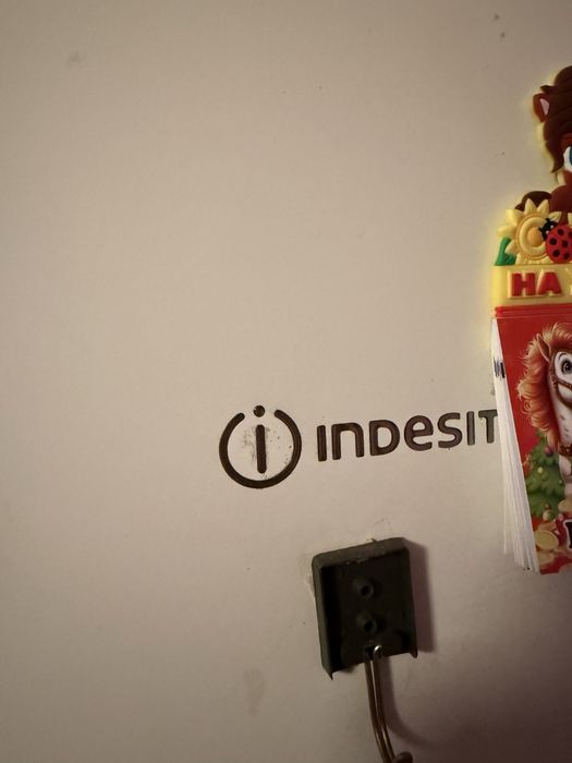 Телевизор и Холодильник