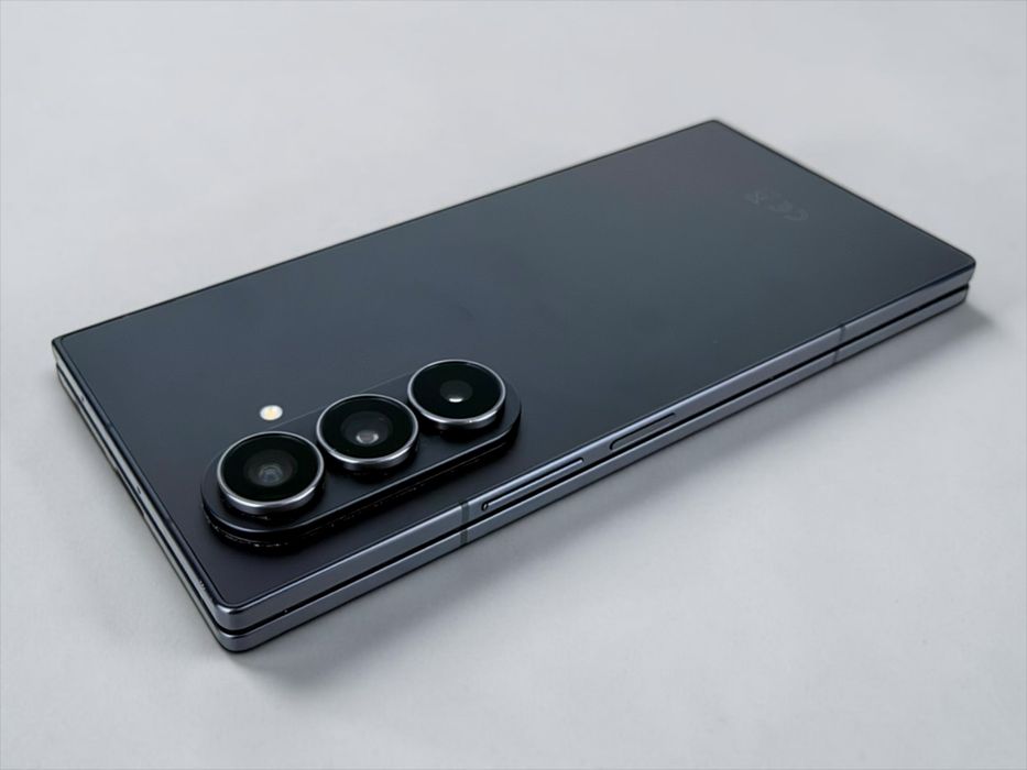 Samsung Galaxy Z Fold 7 5G 512GB 12RAM Jetblack 100% Батерия! Гаранция