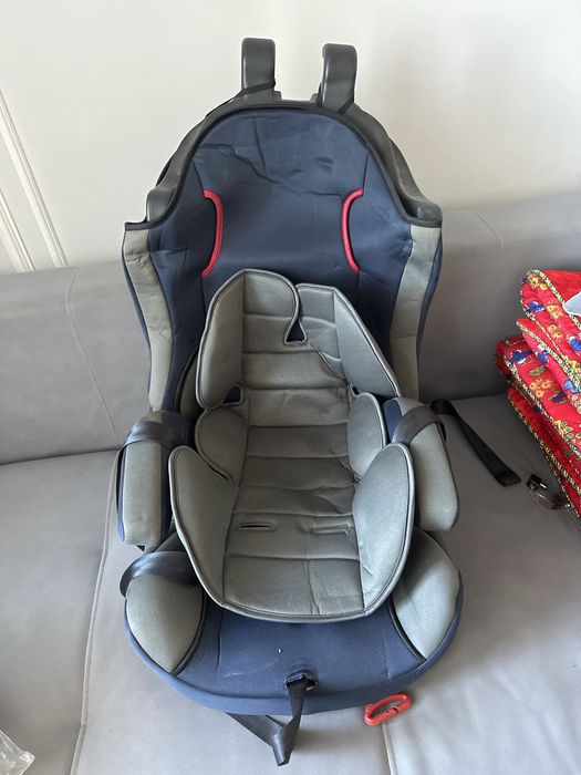 Продам детскую коляску за 15000