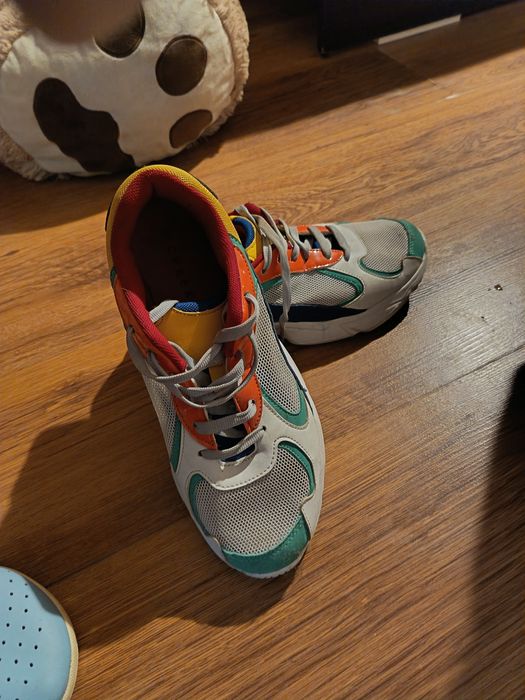 Летни обувки носени в много добро състояние