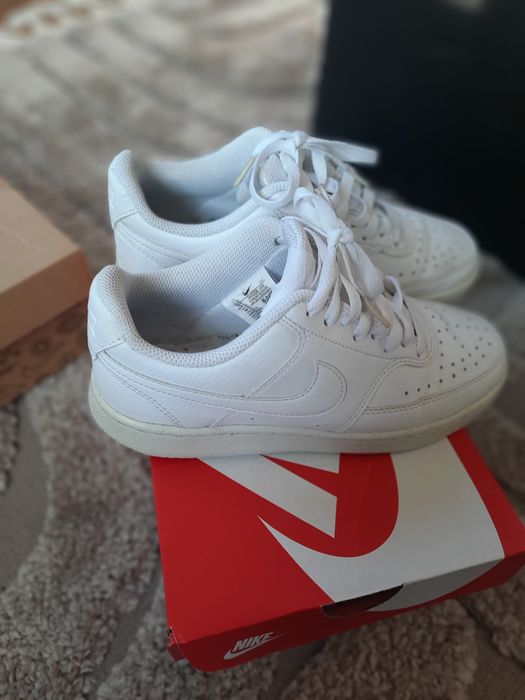 Дамски. Маратонки Nike