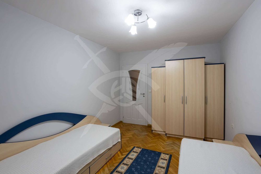 Дава се под наем Тристаен апартамент в Варна, Левски - 80 кв.м за 700 € - Снимка #5