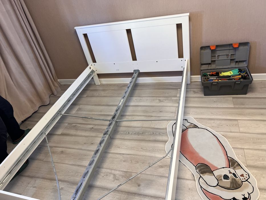 Кровать 140/200.