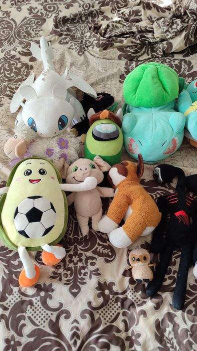 Игрушки мягкие разные