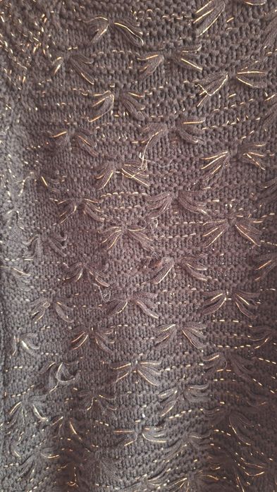 Pulover gros cu.fir si model in relief