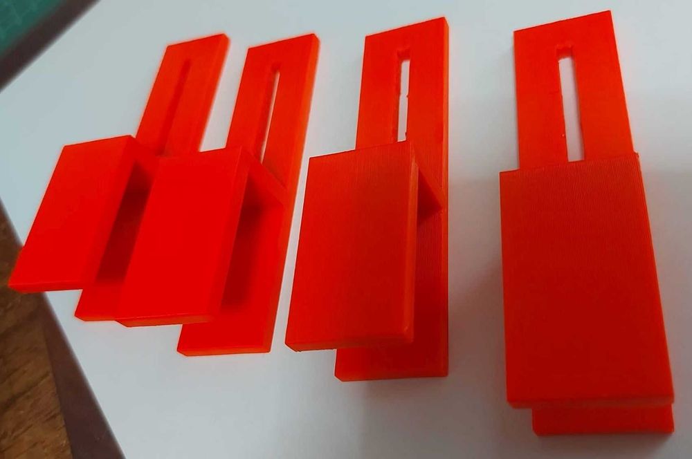 Sablon mobila din plastic dur asemanator U-scribe