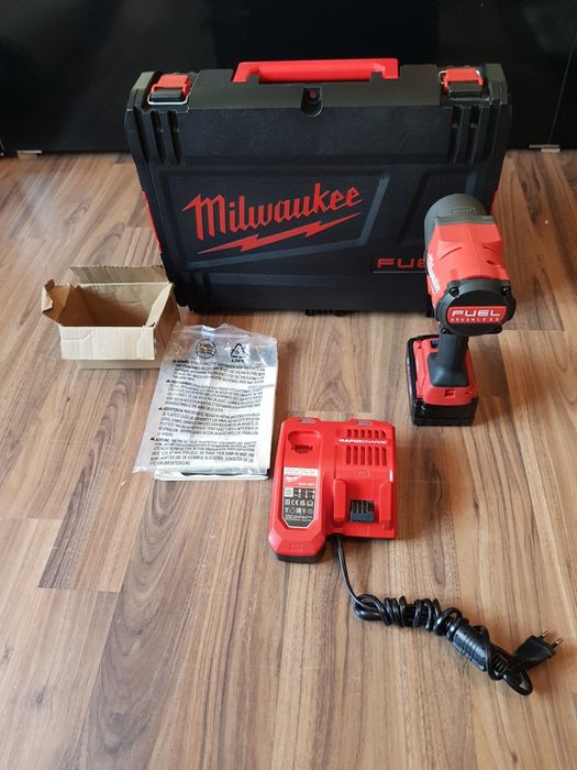 Cheie de impact Milwaukee M18 onefhiwf34 NOUĂ