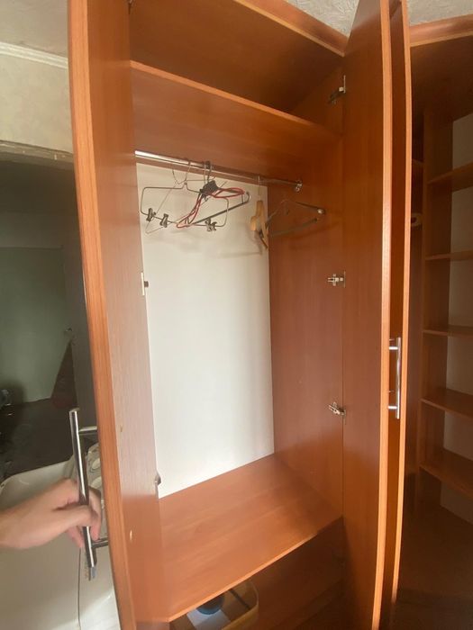 Продам спальный гарнитур