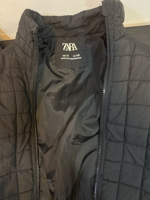 Продам куртку Zara