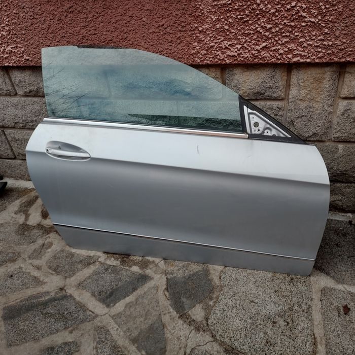 Дясна врата Мерцедес Е клас 207 / Mercedes E class coupe w207
