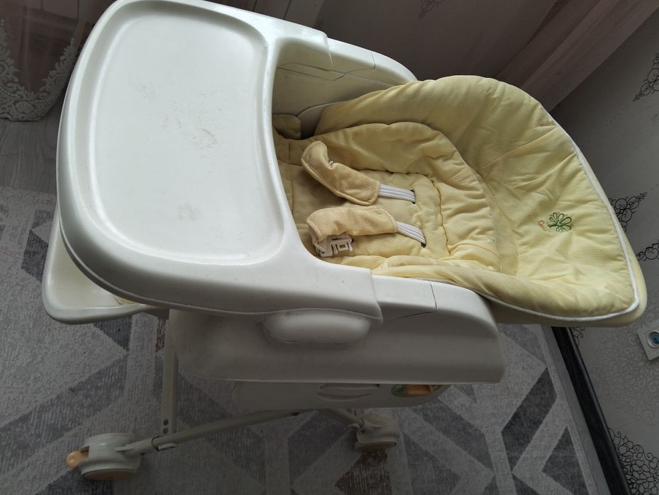 Продается стол для кормления