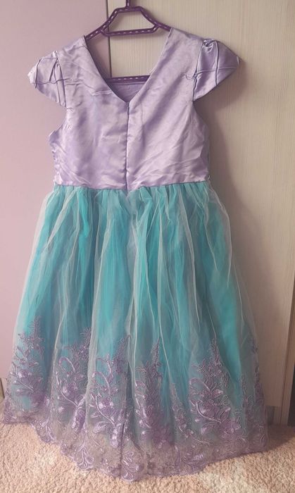 Рокля Ариел 140 см.