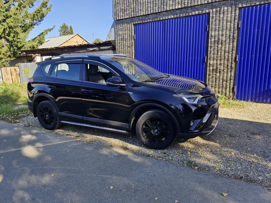 Toyota rav 4 2018 года