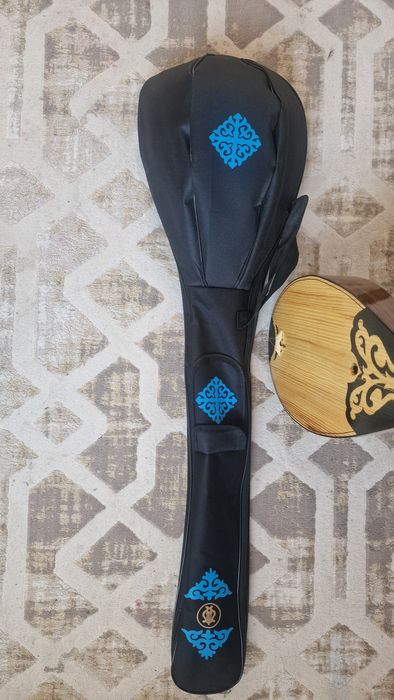 Домбыра сатылады!Продам домбыру.