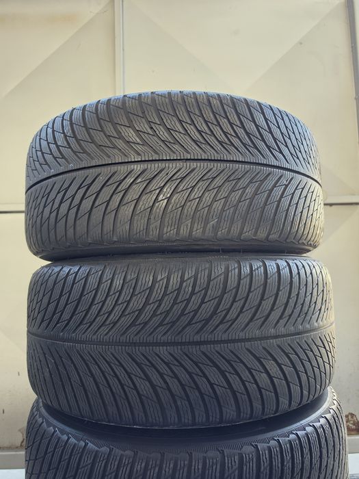 4 Броя 265/40/19 Michelin 2x7mm 2x6,5mm 22dot