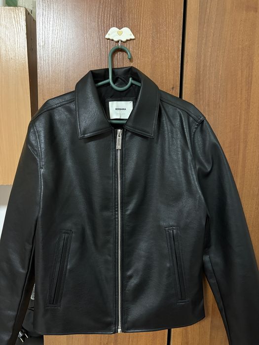 Продам Кожаную Куртку Bershka