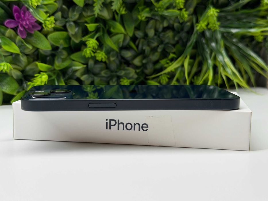 ! УнИкАт ! iPhone 13 128GB Midnight Гаранция ( 17491 )