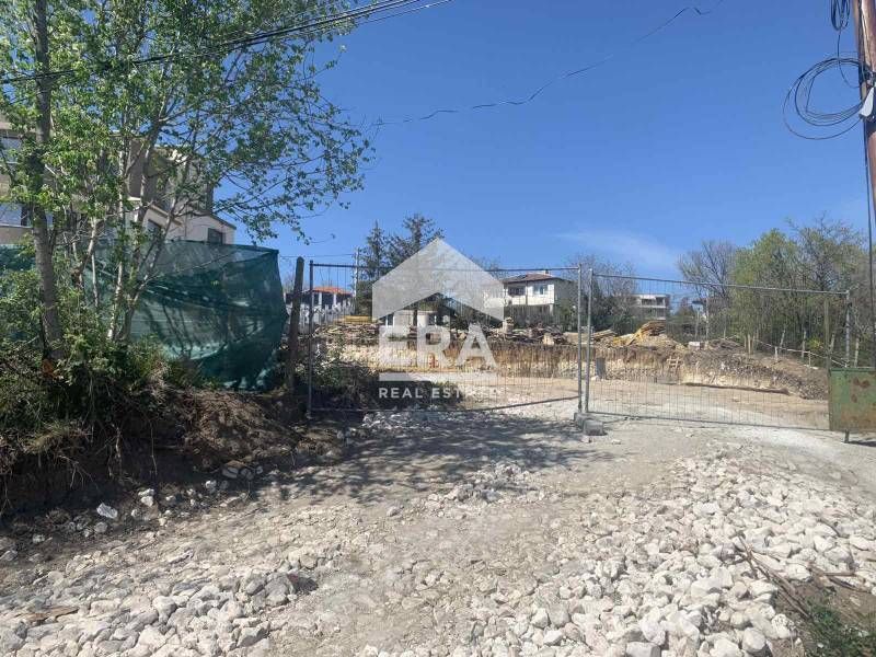 Продава се Тристаен апартамент в Варна, м-т Траката - 100 кв.м за 1250 €/кв.м - Снимка #5