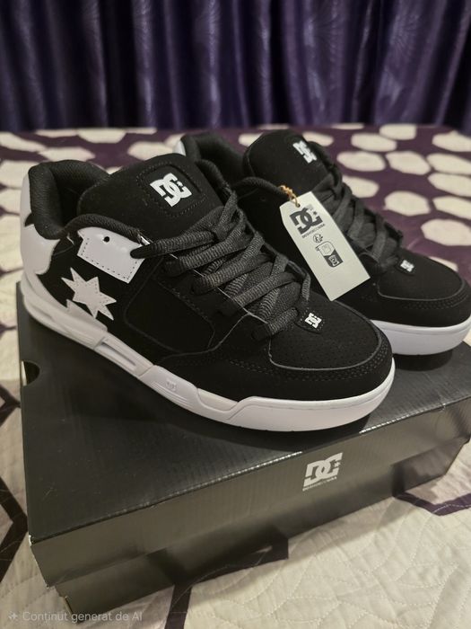 Pantofi DC  sport casual, mărimea 40