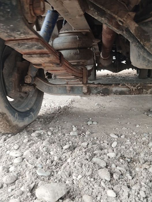 Gazel Isuzu mator qoʻyilgan