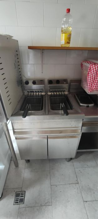 Plita, fripteoza, vitrina frigo