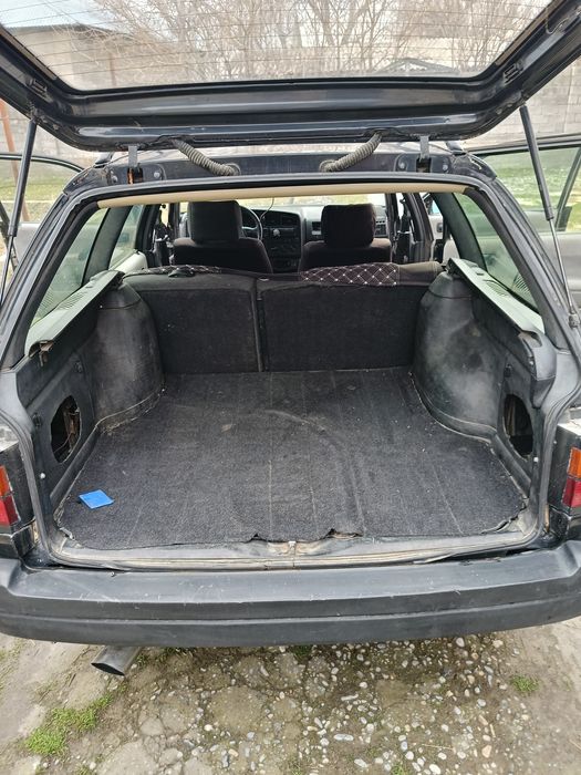 .Пассат б3 1991г.в. 2куб корбюратор