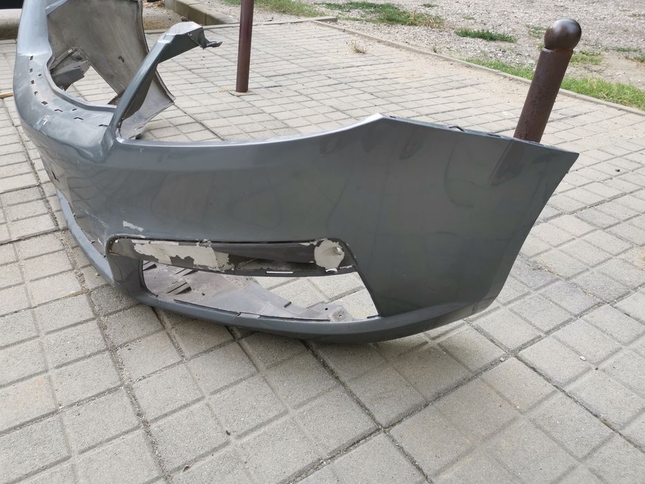 Предна броня Opel Zafira B