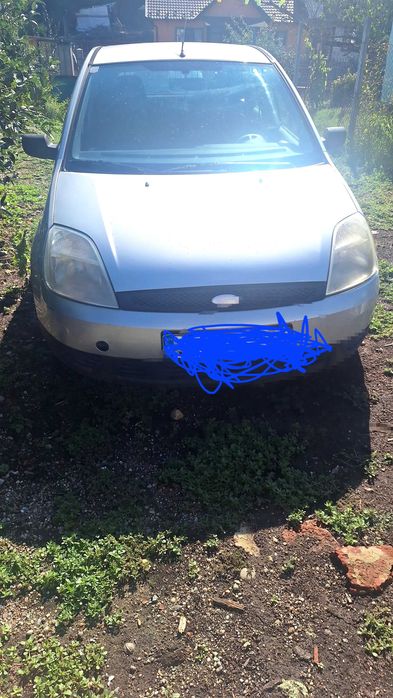 Vând mașină pt piese