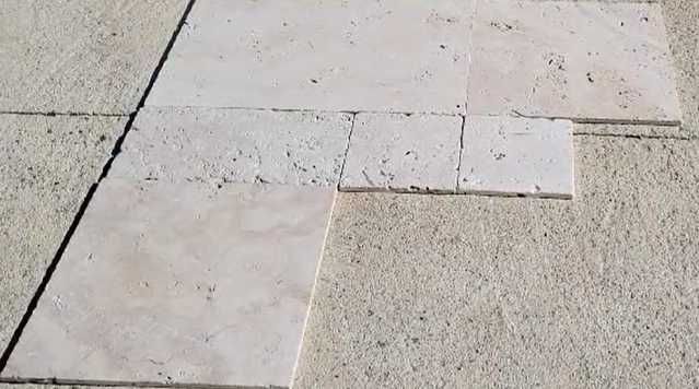 Vând TRAVERTIN PREMIUM french pattern pentru interior/exterior
