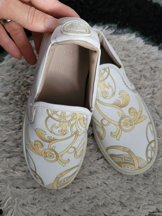 Pantofi Versace nr.30 cu 19.5 cm