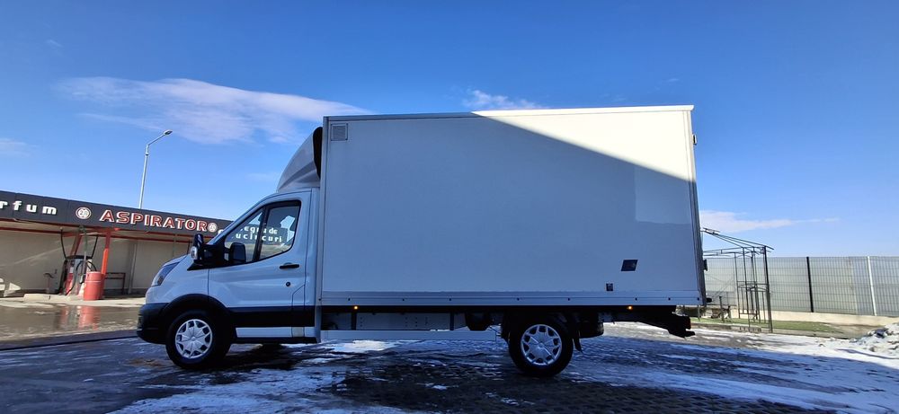 Ford transit -izoterma