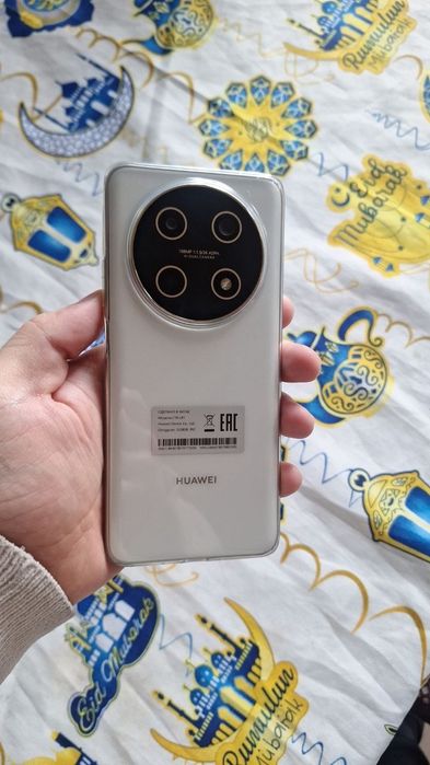 Продаётся корейская Huawei  телефон своя, 128 гб, новый, идеальный