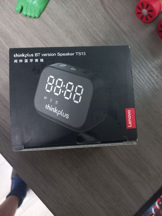 Продаётся блютуз колонка с часами