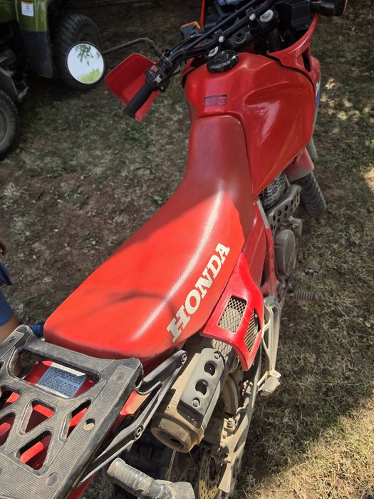 Honda NX  650  Dominator