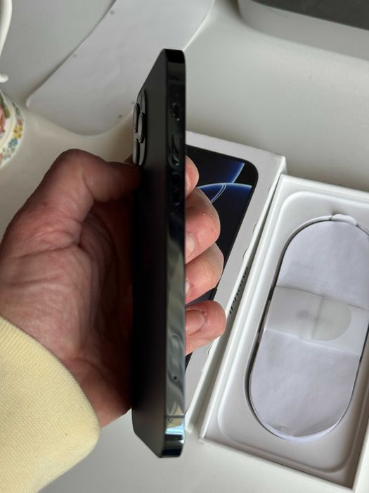 iPhone 12 Pro – Син (Pacific Blue)