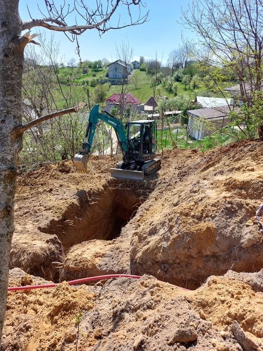 Miniescavator, lucrări amenajare sol