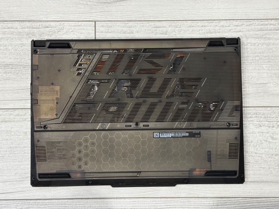 RTX 4050 6gb /i5 13420H /512GB SSD /16GB / Гаранция /15.6 144hz / CYBORG
