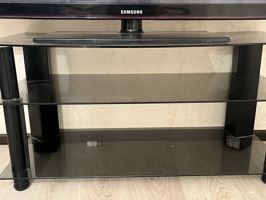 Подставка для телевизора