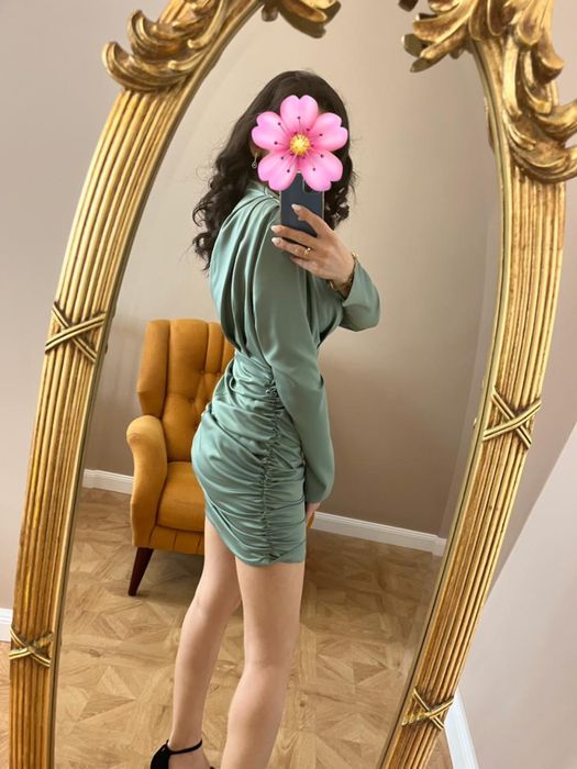 Платье из креп-атласа р.S, M