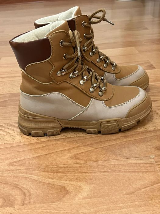 Продаю демисезонную обувь