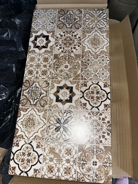 Испански стил фаянс/плочки за баня стил Майолика